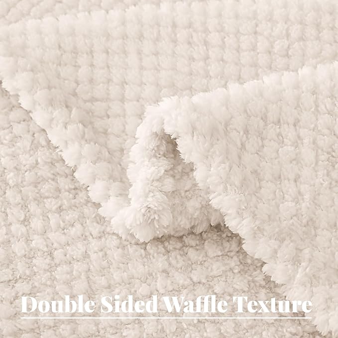 Whale Flotilla Twin Size Fuzzy Fleece Blanket - Image 6