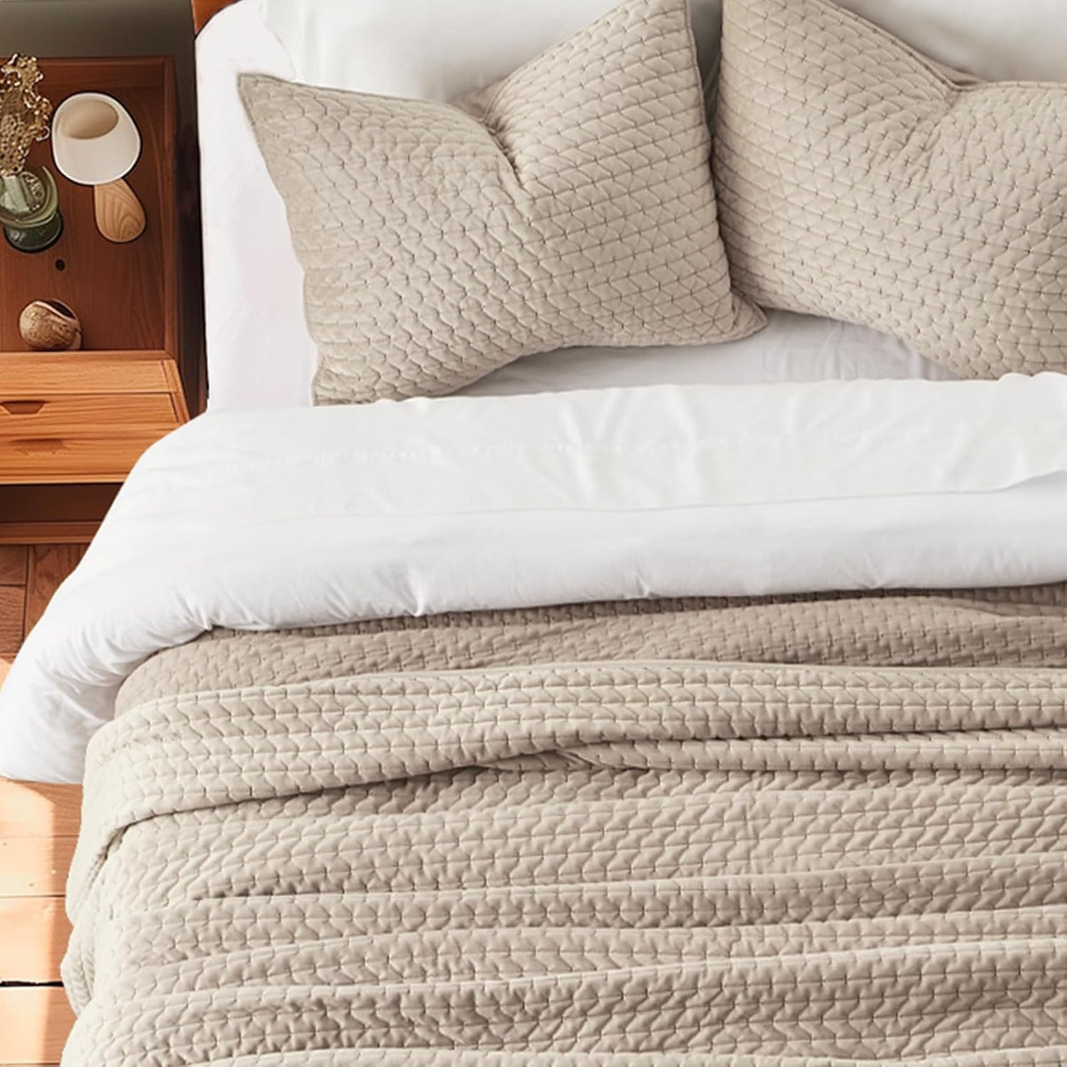EverGrace Cross-Stitch Velvet Quilt Set, King Size, Light Taupe