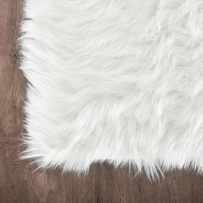 Latepis White Fur Rug 5x6.7, Faux Sheepskin Fluffy Washable Rug - Image 5