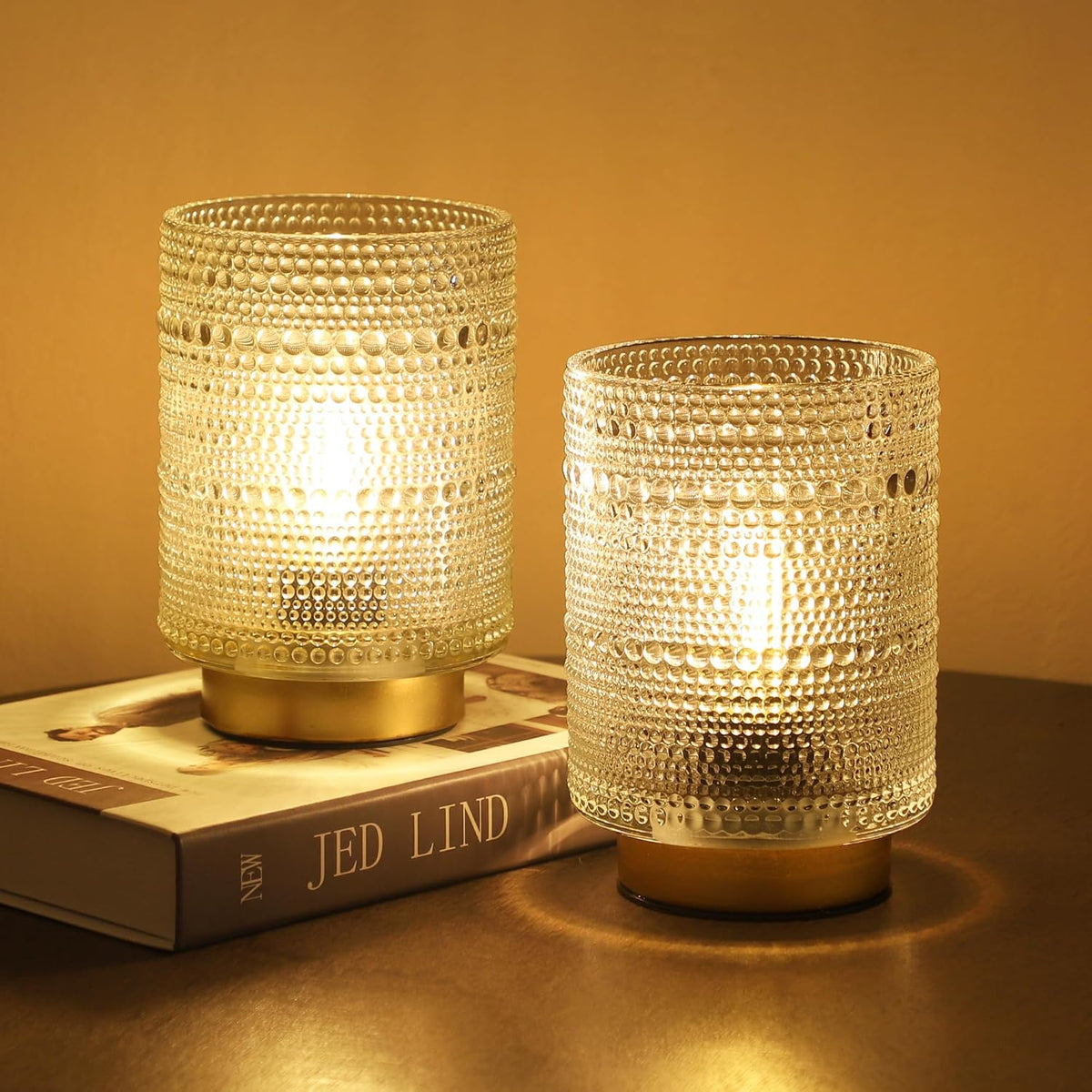 Small Battery operated Lamp with Timer for Bedside/Coffee Table/Book shelf Decor,Cordless Aesthetic Lamps with Warm Moody Lighting for Home Decor/Dorm/Entryway/Cubicle/Bathroom/ Patio Decor(Clear)