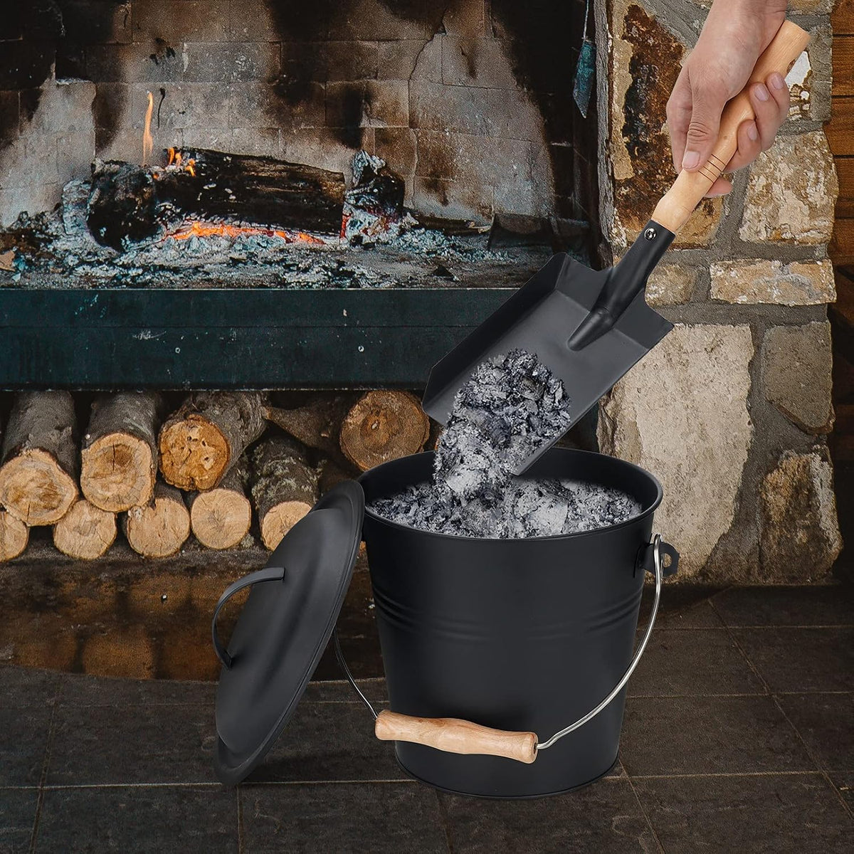Mini Ash Bucket with Lid, Fireplace Ash Bucket - Black