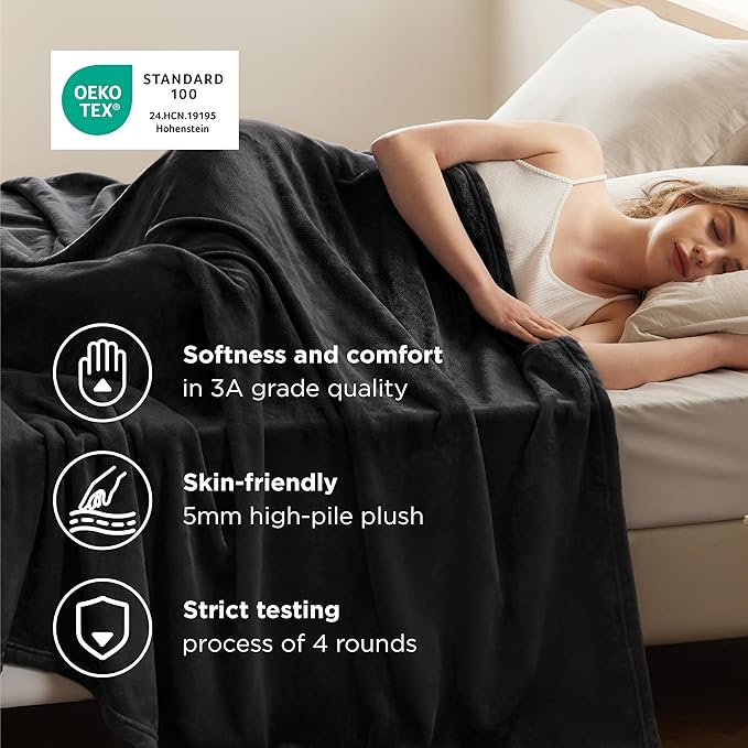 Bedsure GentleSoft Fleece Blankets Queen Size Black - Image 3