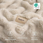 Bedsure 3D Fleece Bubble Blanket - Image 5