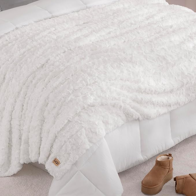 UGG Adalee Faux Fur King Blanket, Double-Sided Fluffy Blanket, Cozy Oversized - Image 7
