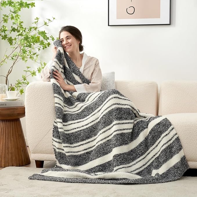 Snuggle Sac Heather Throw Blanket - Image 4