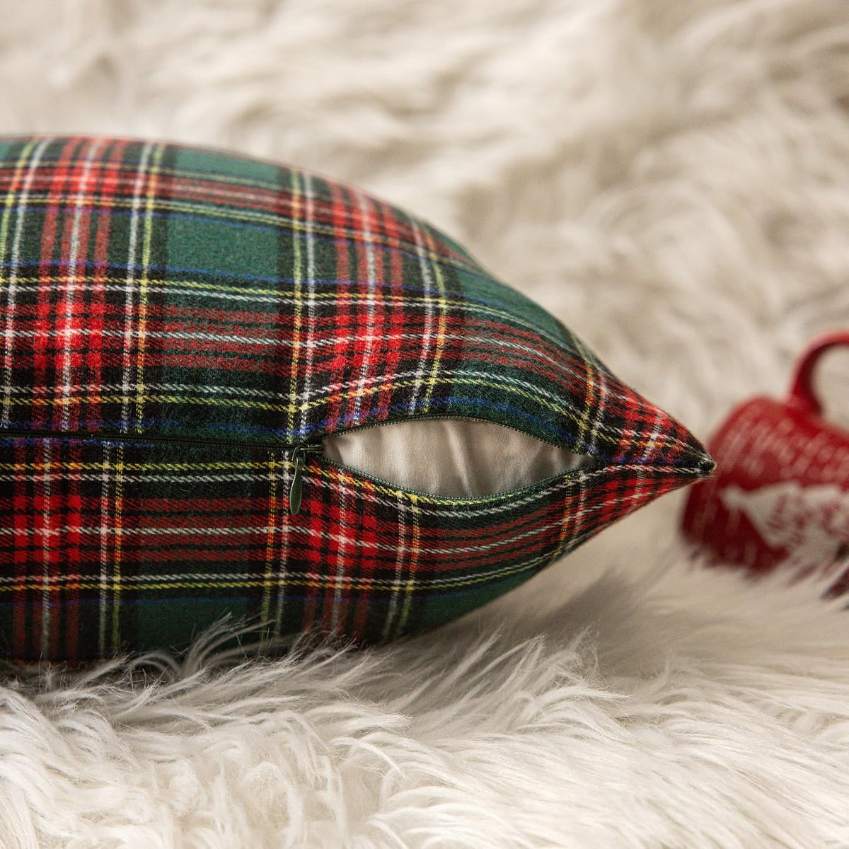 AQOTHES Christmas Plaid Decorative Throw Pillow Covers Red Green 18x18