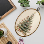 XPH Vintage Christmas Tree Oval Wall Art Framed, Rustic Winter Xmas Tree Oval Wall Decor, Farmhouse Christmas Cozy Winter Hanging Canvas Prints for Home Bedroom Living Room Decoration, 8.6x11.4 Inch