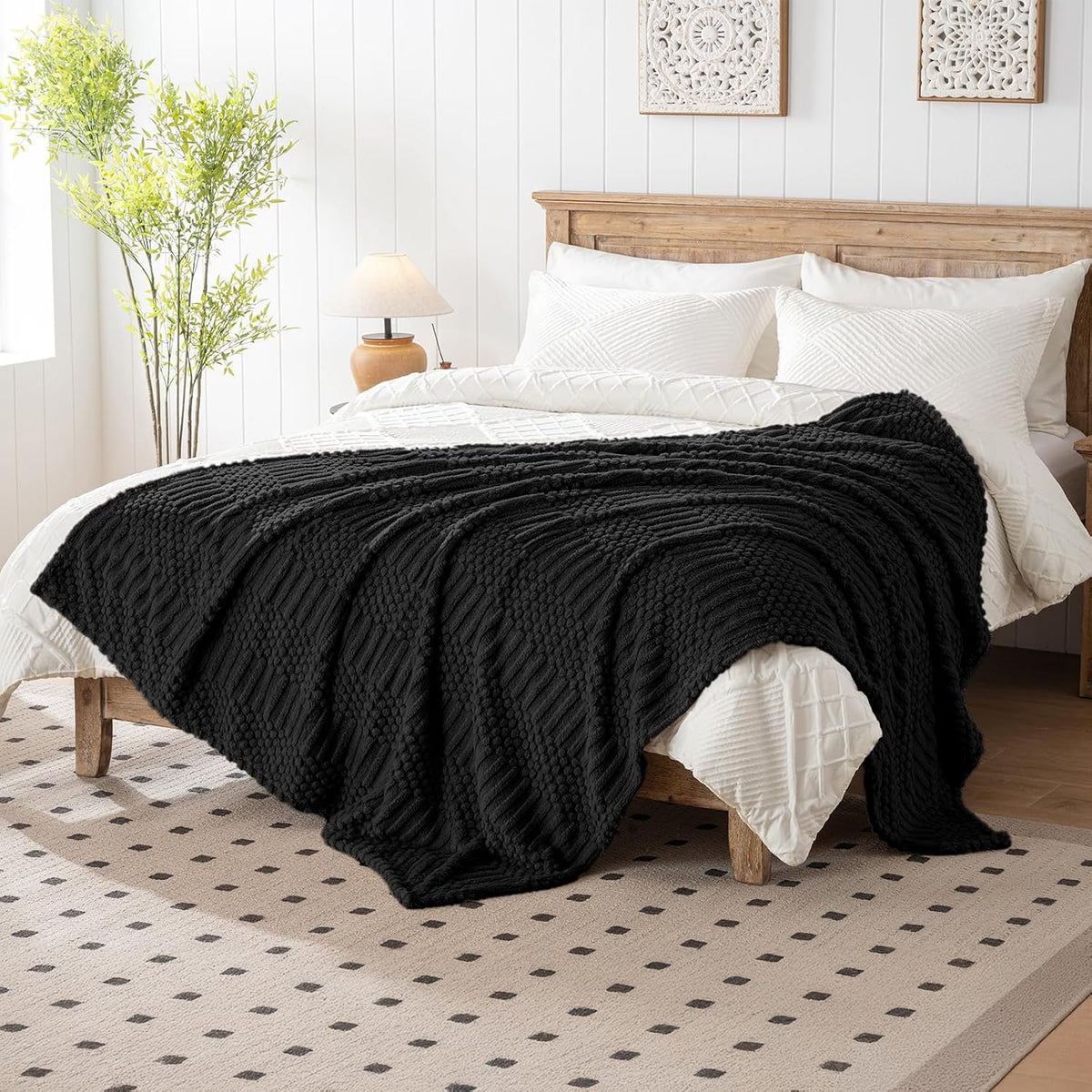 50x70 Inch Black Throw Blanket - Soft & Fluffy Fleece, Cute & Aesthetic, Perfect for Sofa, Couch, Chair, Bed, Living Room & Bedroom, All-Season Use, Plush & Cozy Decorative Blanket