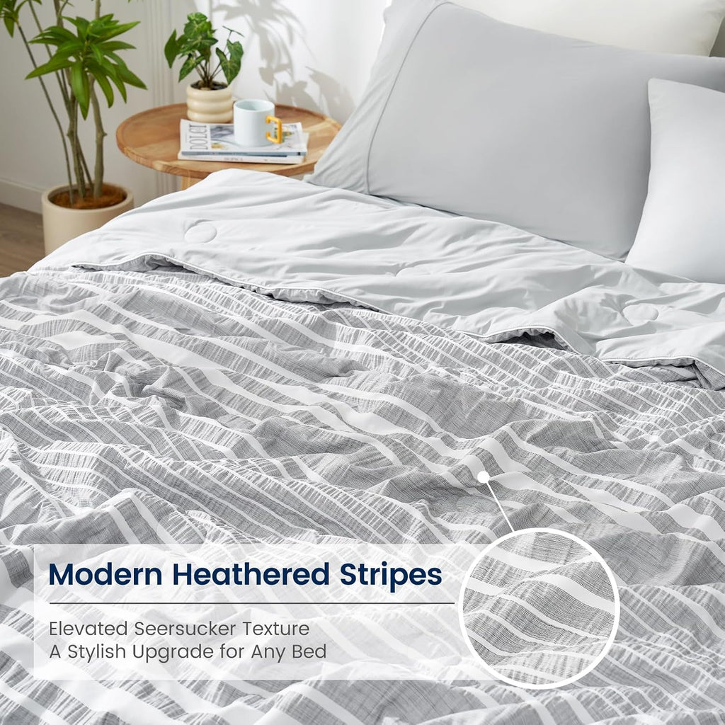Cozy Bliss Cationic Dyed Seersucker Cooling Comforter King Size, Lightweight Airflow Silky Cooling Bedding with Q-Max>0.45 for Bedroom, Home Decor, Hot Sleepers & Night Sweats, Grey 106"×90"
