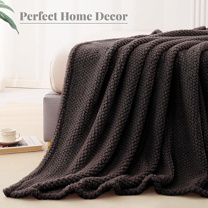 Whale Flotilla King Size Fuzzy Fleece Blanket, Fluffy Warm Soft Jacquard Bed - Image 6