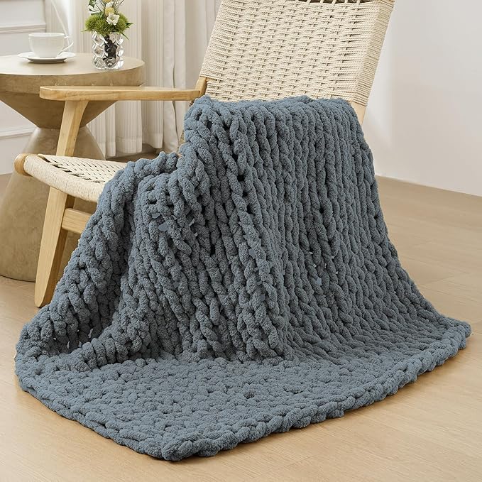 Bigacogo Chunky Knit Throw Blanket by Bigacogo