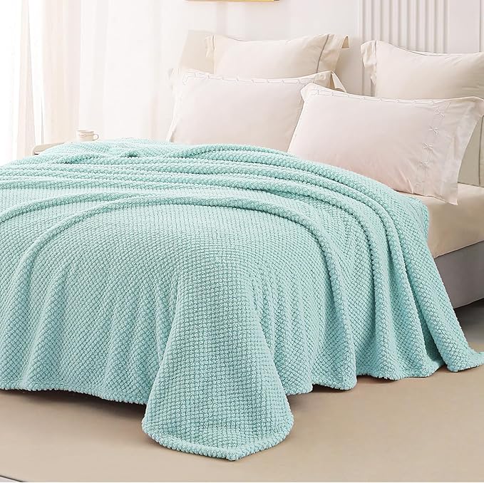 Whale Flotilla King Size Fuzzy Fleece Blanket - Image 4