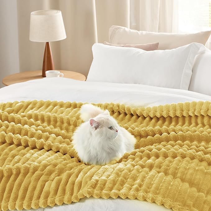 Bedsure GentleSoft Yellow Full Blanket - Image 4