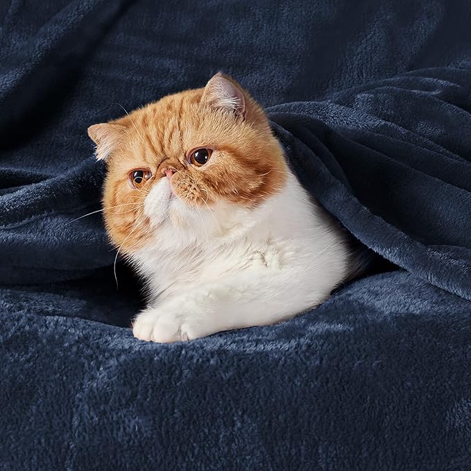 Bedsure GentleSoft Navy Blue Fleece Blankets King Size - Image 2