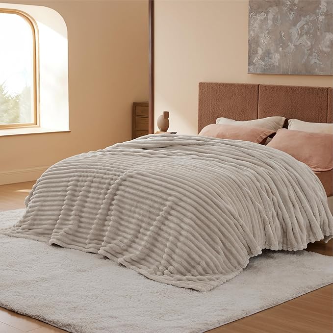 Bedsure GentleSoft California King Size Blanket - Image 9