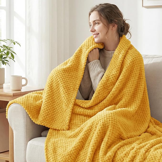 Exclusivo Mezcla Fleece Throw Blanket Extra Large, Super Soft and Warm Blankets - Image 2