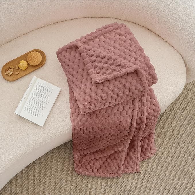 BEDELITE Fleece Blanket - Image 7