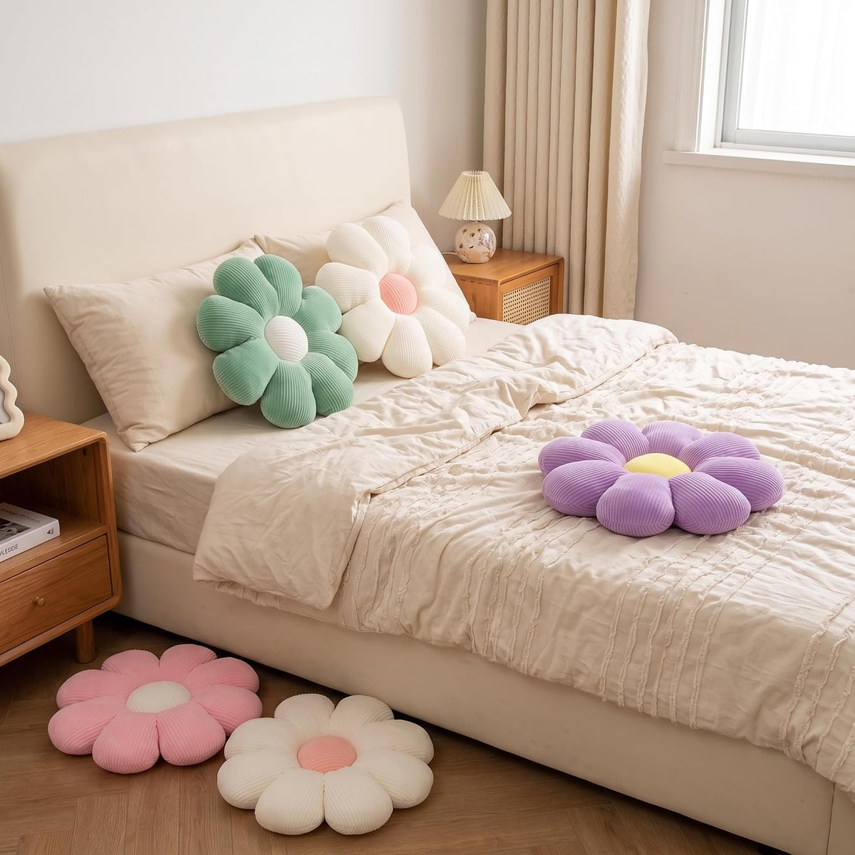 2 Pcs Purple White Flower Cute Decorative Throw Pillows for Bed Couch Chair