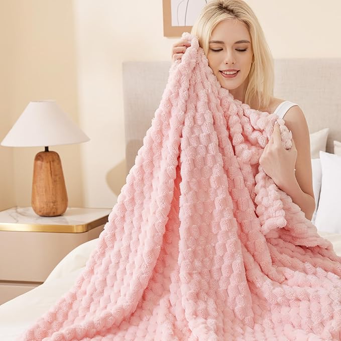 EXQ Home Fleece Throw Blanket for Couch or Bed - Image 3
