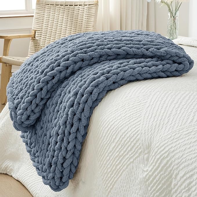 Bigacogo Chunky Knit Throw Blanket by Bigacogo