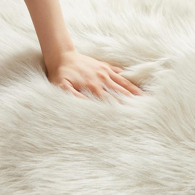 AMTOVO Faux Fur Rug, Light Grey Ultra Soft Fluffy Shag Sheepskin Rug, 2 x 6 ft - Image 5