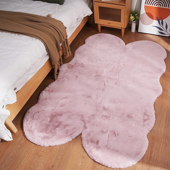 Ghouse Soft Faux Sheepskin Fur Rug 4x6 Pink Fluffy Plush Shag Bedside Rug by Ghouse