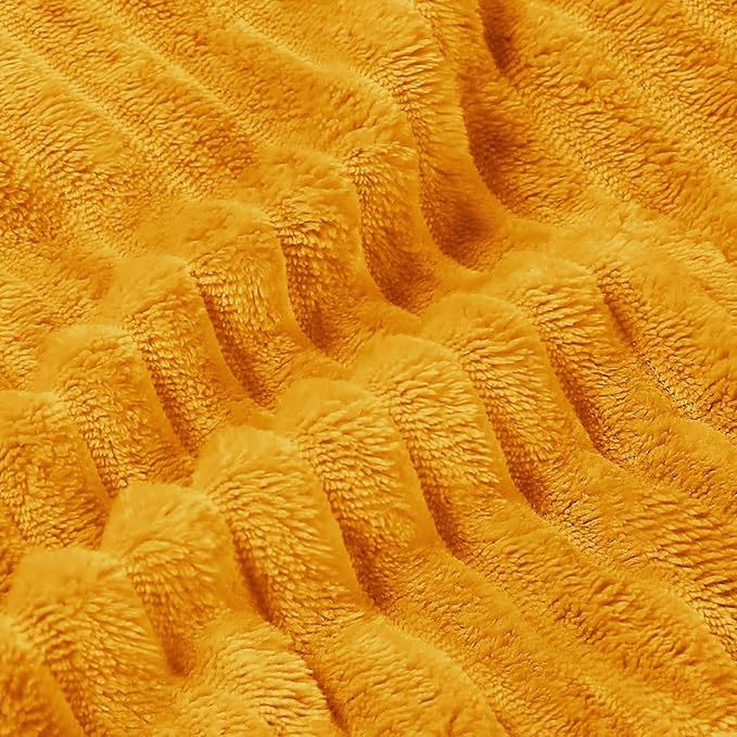 BEDELITE Fleece Blanket Queen Size – 3D Ribbed Jacquard Soft and Warm - Image 4