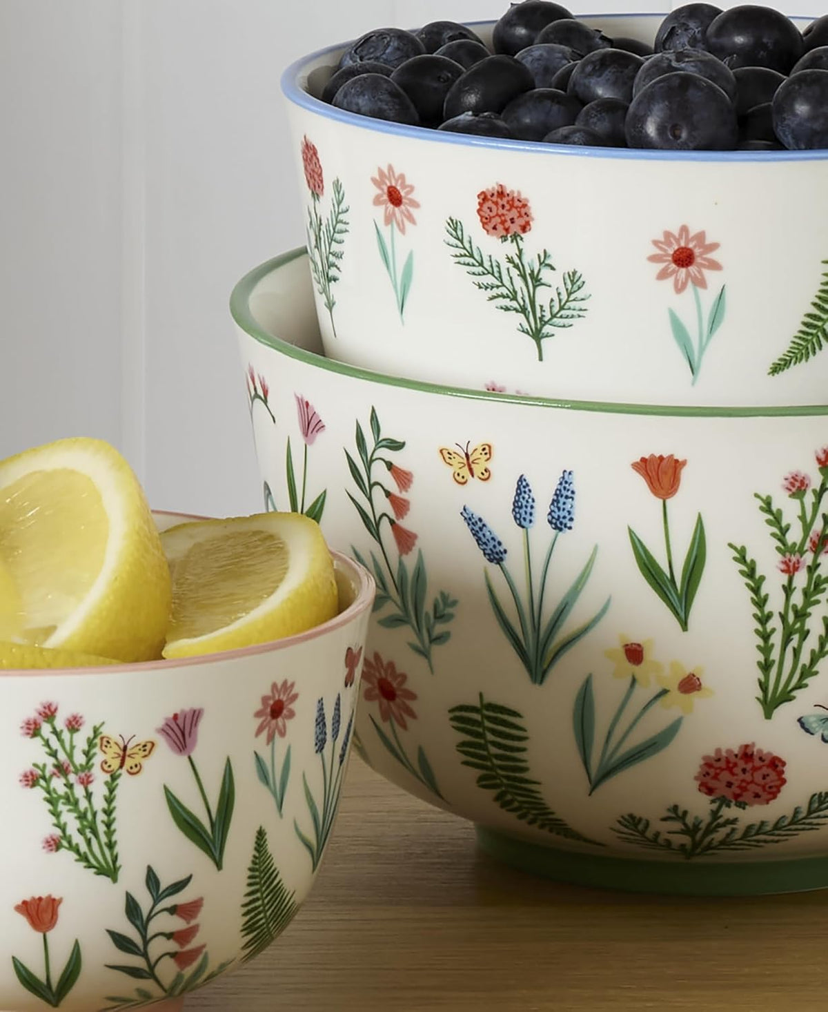 Oneida First Blooms Porcelain Nesting Bowls, Set of 3