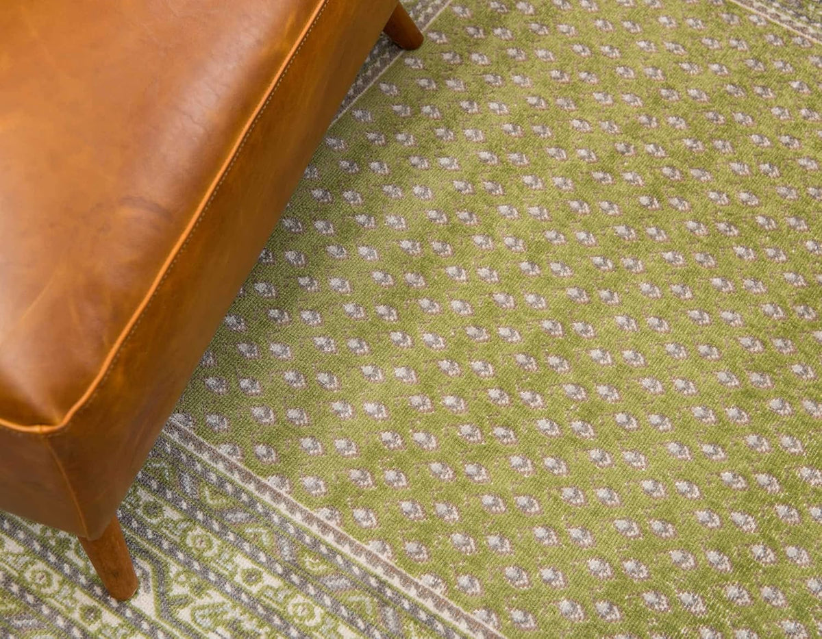 Unique Loom Williamsburg Collection Traditional Border with Dotted Center Area Rug, Rectangular 4' 0" x 6' 0", Green/Beige