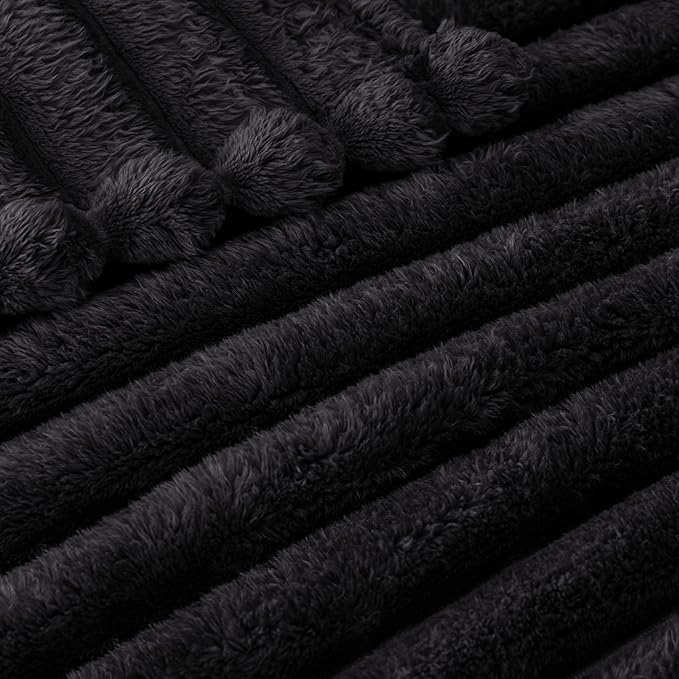 Exclusivo Mezcla King Size Flannel Fleece Blanket, Super Soft Striped Jacquard - Image 4