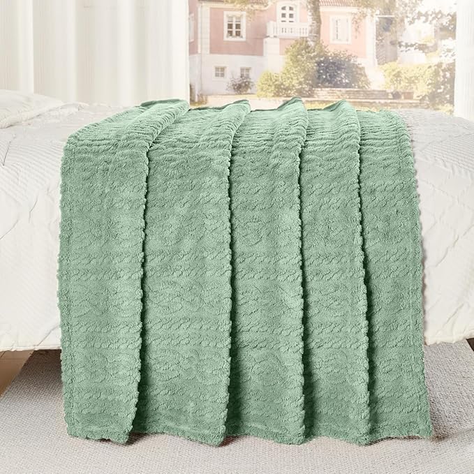 50x70 Inch Green Throw Blanket - Image 5