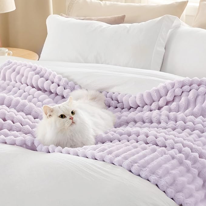 Bedsure GentleSoft Lavender Fog Throw Blanket - Image 7
