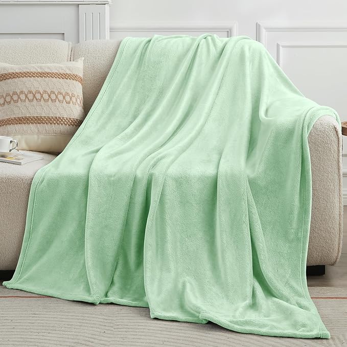 KMUSET Sage Green Fleece Throw Blanket - Image 4