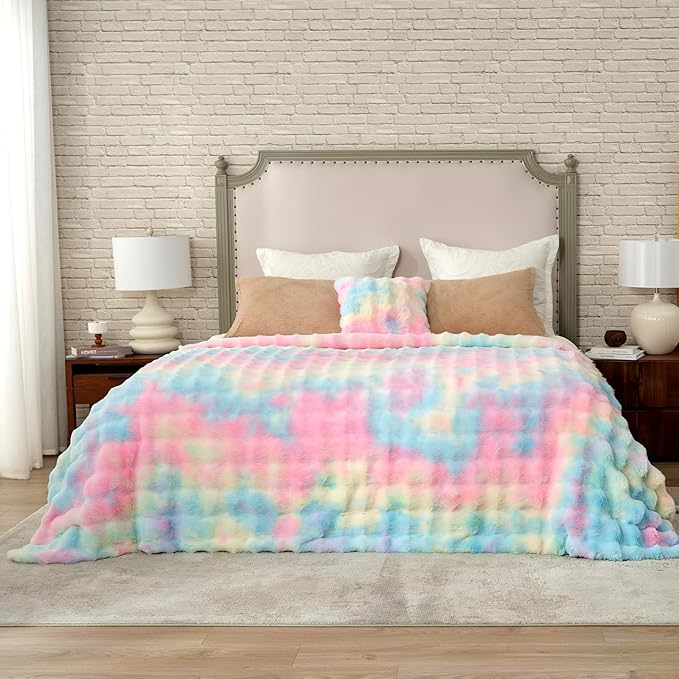 Cozy Bliss Faux Fur Throw Blanket - Image 4