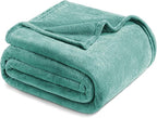 Exclusivo Mezcla Fleece Blankets Queen Size by ExclusivoMezcla