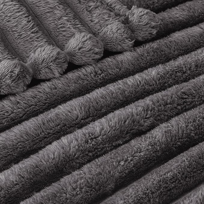 Exclusivo Mezcla Fleece Throw Blanket - Image 4