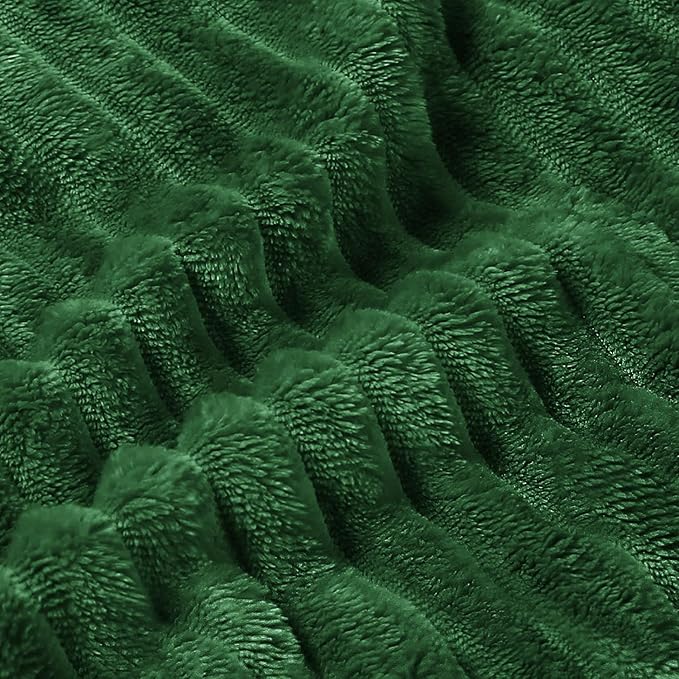 BEDELITE Fleece Blanket Queen Size – 3D Ribbed Jacquard Soft and Warm - Image 4