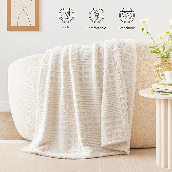 EXQ Home Fleece Throw Blanket for Couch or Bed - Image 2