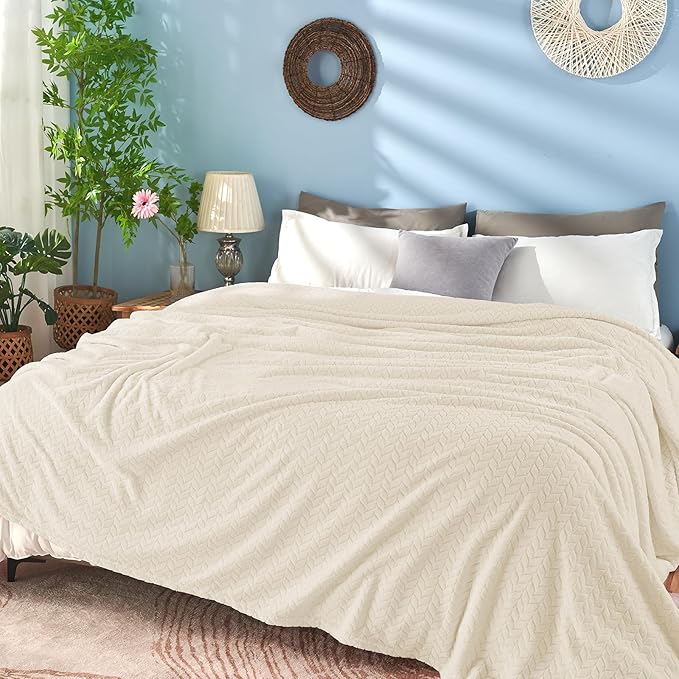 inhand Cream White Fleece Throw Blanket - Image 4