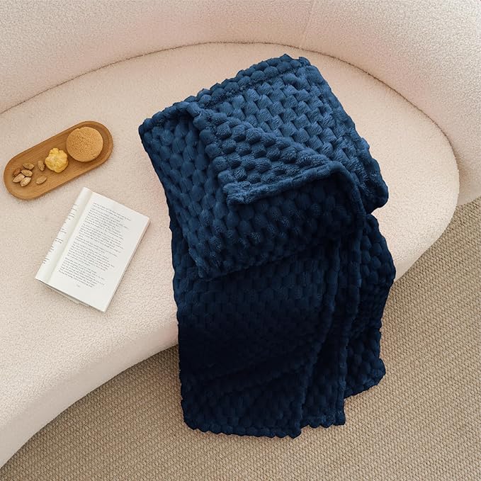 BEDELITE Fleece Throw Blanket for Couch & Bed - Image 6