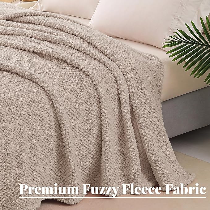 Whale Flotilla Queen Size Fuzzy Fleece Blanket - Image 5