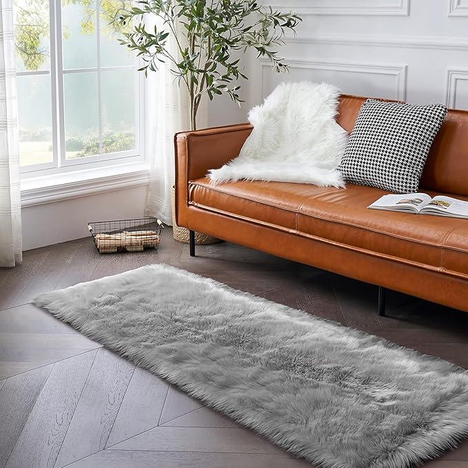 Ciicool Faux Fur Rug for Bedroom, Washable Fuzzy Runner Rugs Thick Fur Area Rug - Image 3
