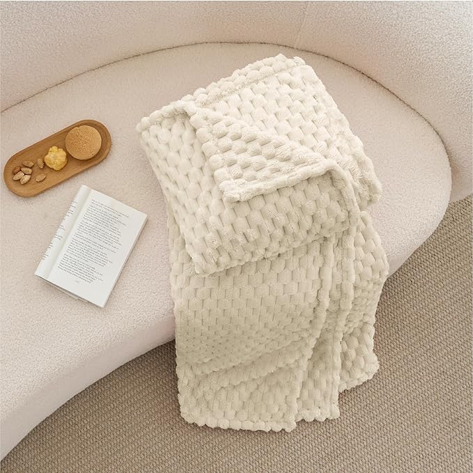 BEDELITE Fleece Blanket - Image 6