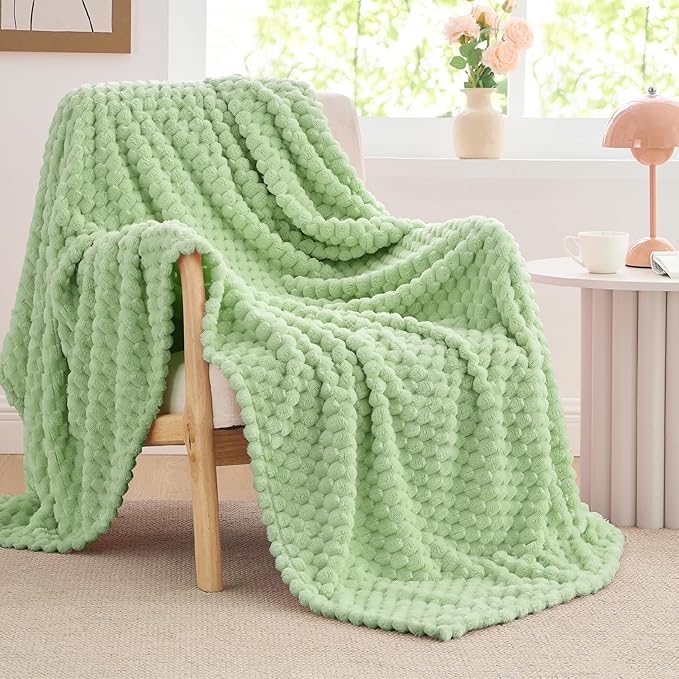 BEDELITE Fleece Throw Blanket for Couch & Bed - Image 8