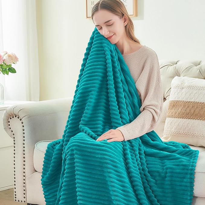BEDELITE Fleece Blanket King Size – 3D Ribbed Jacquard Soft and Warm Decorative - Image 3