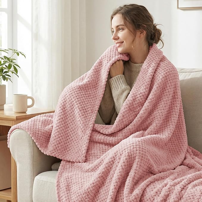 Exclusivo Mezcla Fleece Bed Blanket King Size, Super Soft and Warm Blankets - Image 2