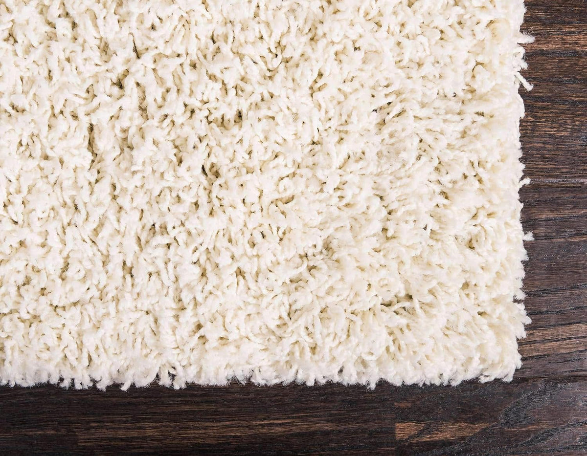 Unique Loom Solid Shag Collection Area Rug (3' 3" x 5' 3" Rectangle, Pure Ivory)