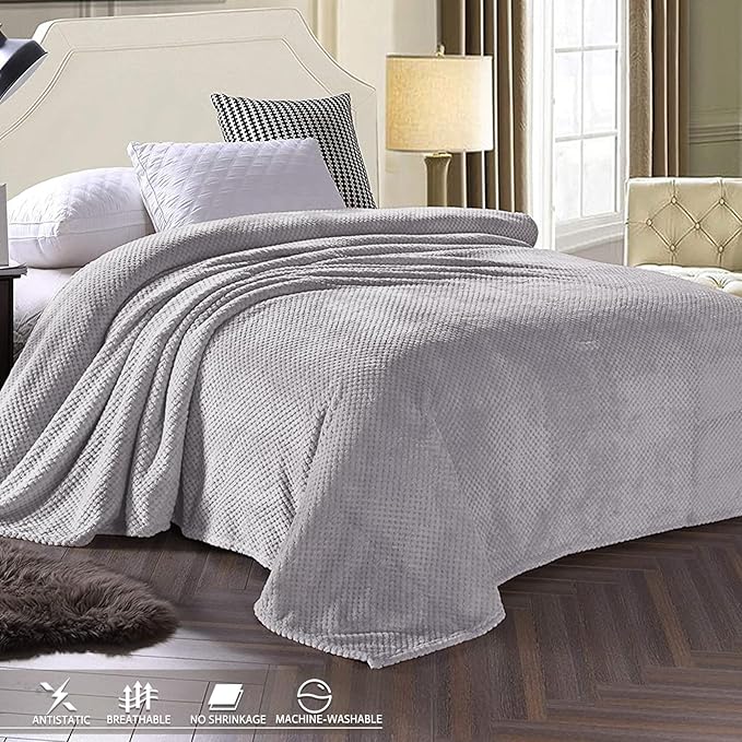 Exclusivo Mezcla Fleece Bed Blanket Twin Size, Super Soft and Warm Blankets - Image 3
