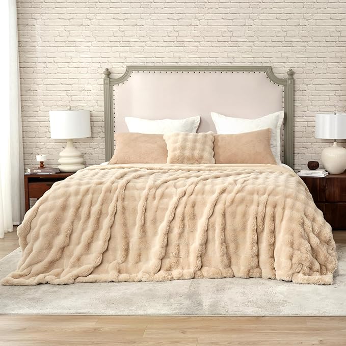 Cozy Bliss Faux Fur Throw Blanket - Image 4