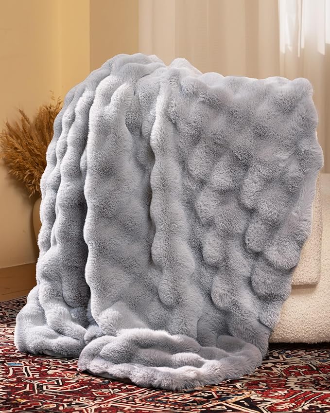 Ultra Soft Cozy Faux Fur Throw Blanket, Fuzzy Plush Thick Bubble Blanket - Image 3